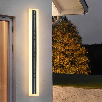 Outdoor Wall Light